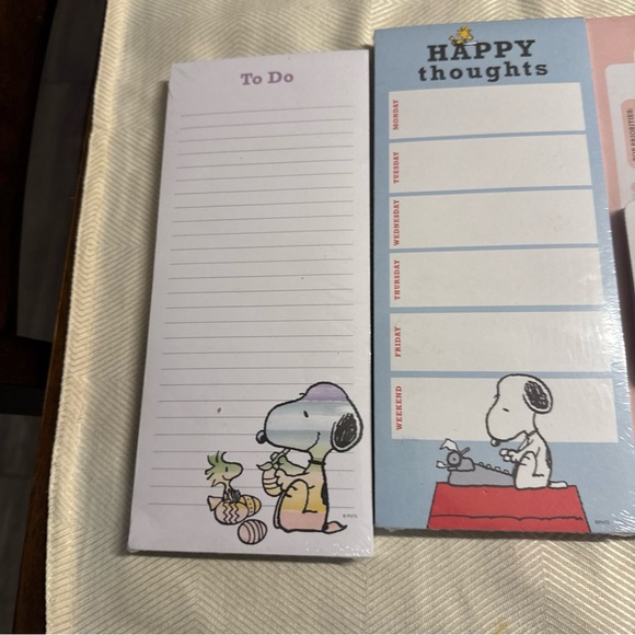 Snoopy Notepad Set - Picture 5 of 6